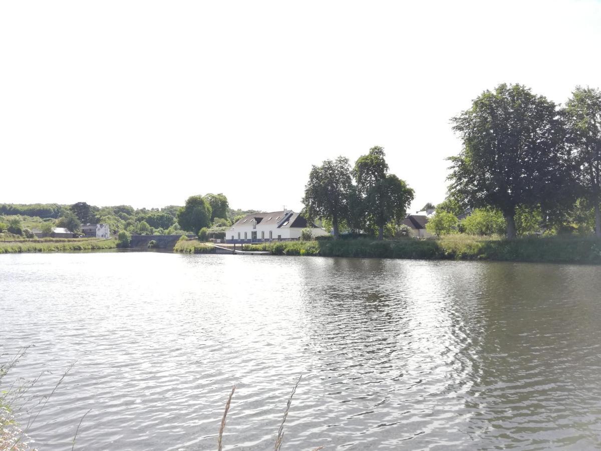 Les Chambres Du Bistro Du Canal Pleyben Eksteriør bilde