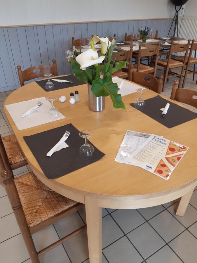 Les Chambres Du Bistro Du Canal Pleyben Eksteriør bilde