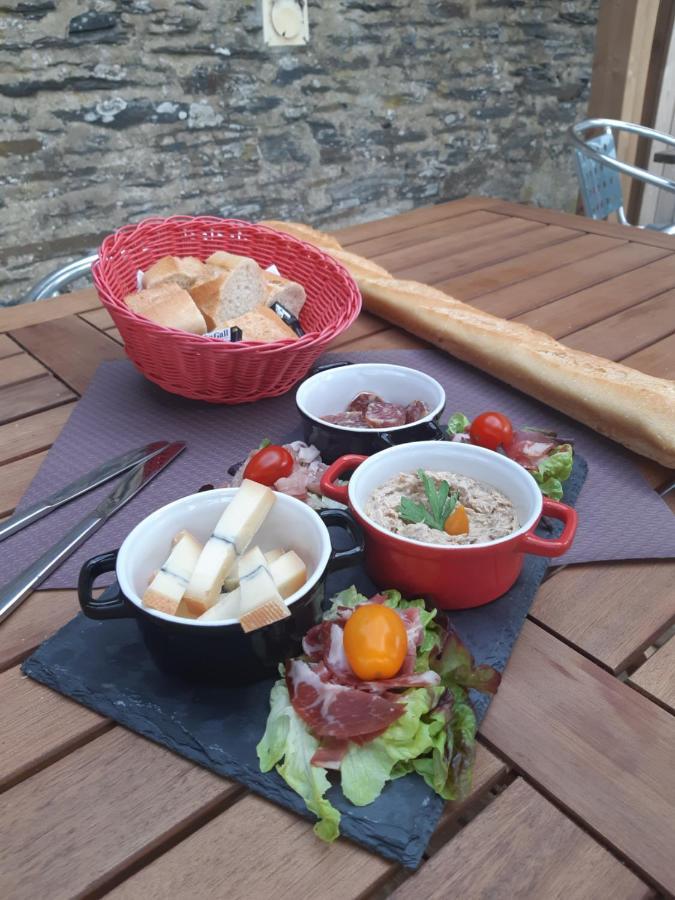 Les Chambres Du Bistro Du Canal Pleyben Eksteriør bilde